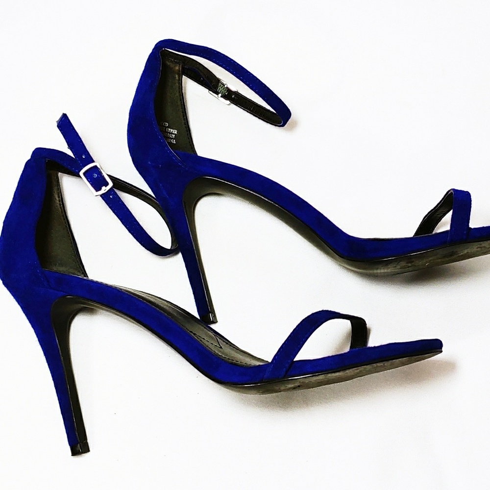 Charles by Charles David royal blue suede heels